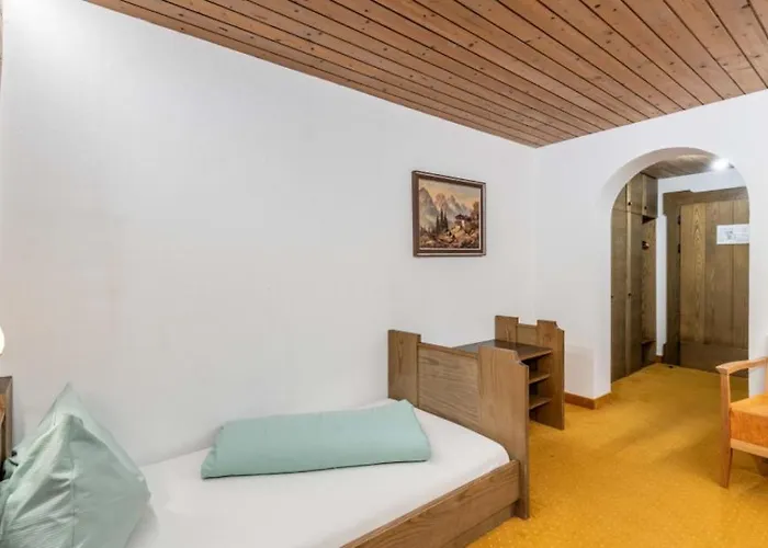 Elisabeth Отель